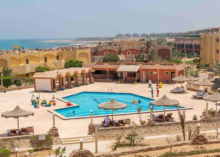 Resort Fanar 3*
